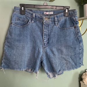 Vintage Blue jeans, classic fit at the waist, high waist, Brand: Lee, size: 10